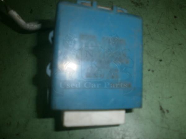   (85980-0D050)  Toyota Yaris 03-05 