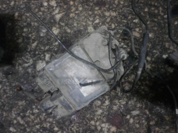   ABS f4rf2c219a  Ford Mondeo Sedan 93-96 