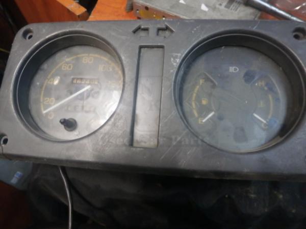   3410080710  Ford Sierra Sedan 88-90 