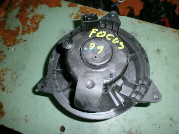     Ford Focus hatch 5D 98-02 