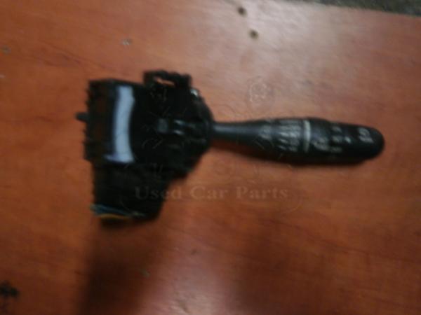   -  Toyota Yaris 99-03 15(o) 