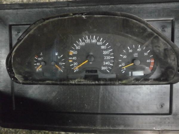    Mercedes CLK Coupe 96-03 