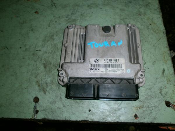     Volkswagen Touran 03-07 (20) 