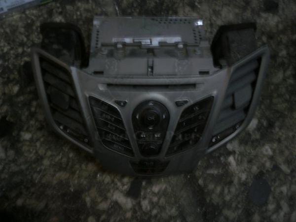  CD 8A6T-18C815-BL  Ford Fiesta 5D 08> () 