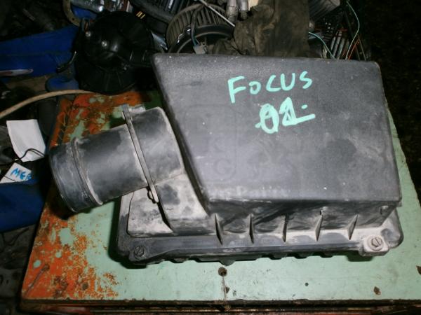    Ford Focus hatch 5D 02-04 