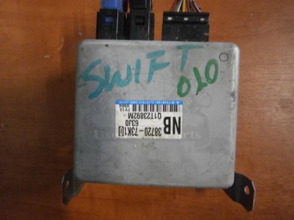    Suzuki Swift 3D 06-11 (6) 